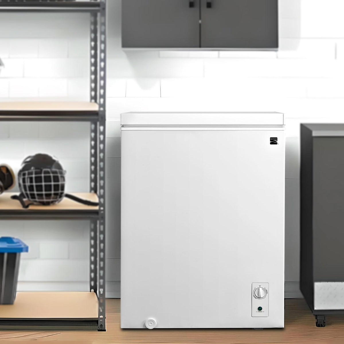 5.0 Cubic Feet White Chest Freezer F637